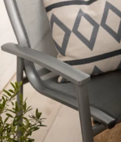 Dehner Stapelstuhl Hochlehner Chicago -Compo Verkaufsgeschäft 4210274 WE DE 001 DehnerStapelstuhlChicago